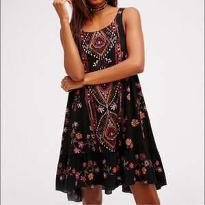 New: Free People Annika Boho Print Floral Boarder Trapeze Midi Dress• Small